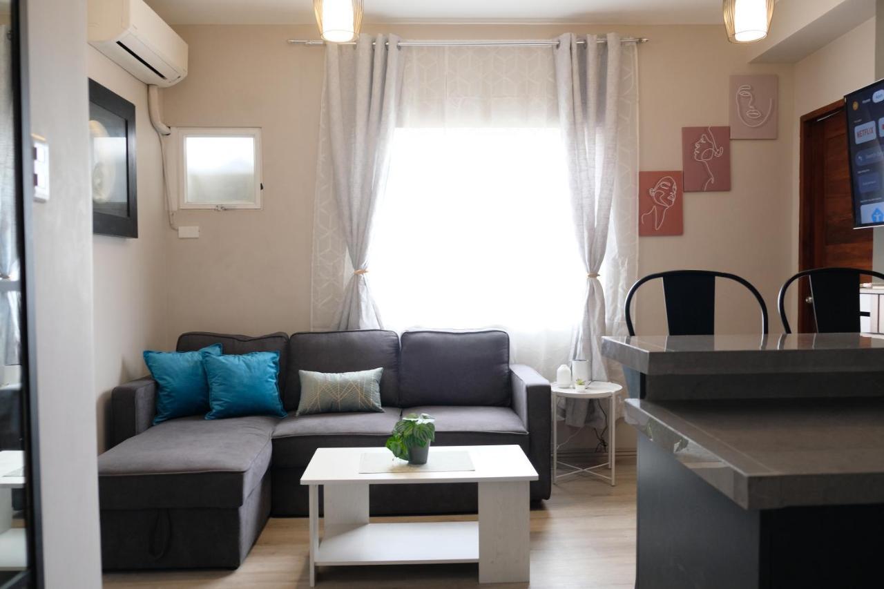 2-Bedroom Boutique City Condo - Newly Renovated! سيبو المظهر الخارجي الصورة