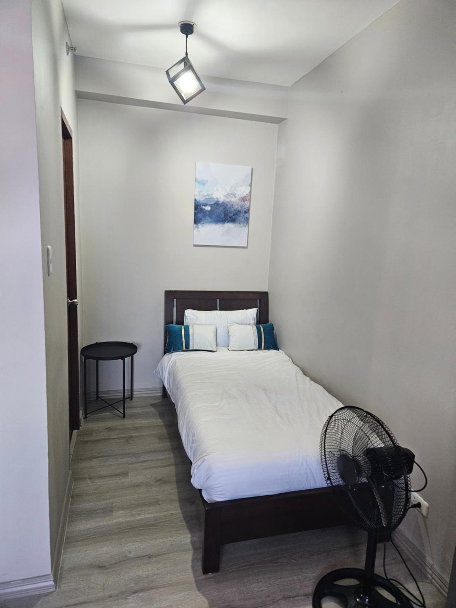 2-Bedroom Boutique City Condo - Newly Renovated! سيبو المظهر الخارجي الصورة