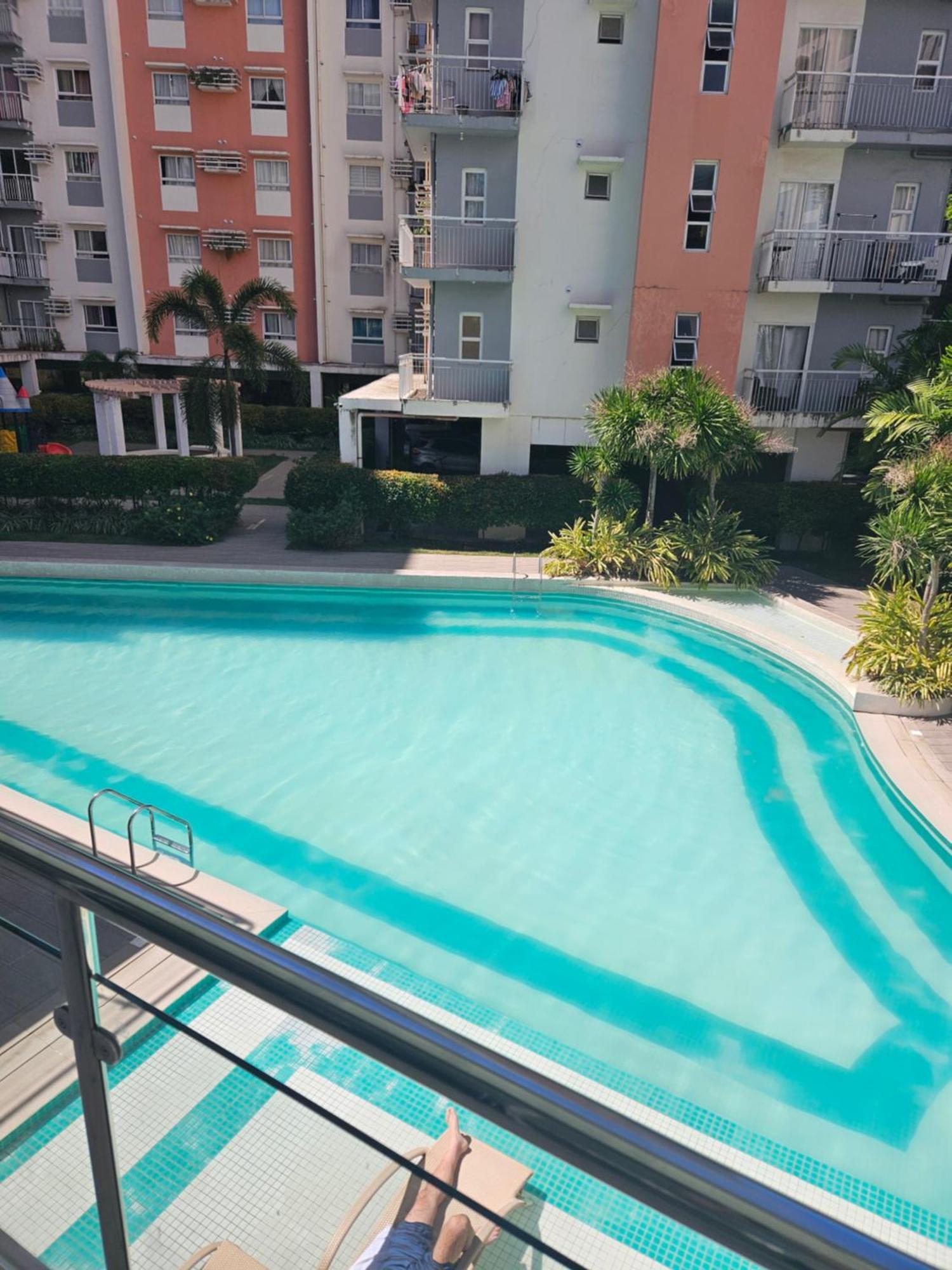 2-Bedroom Boutique City Condo - Newly Renovated! سيبو المظهر الخارجي الصورة