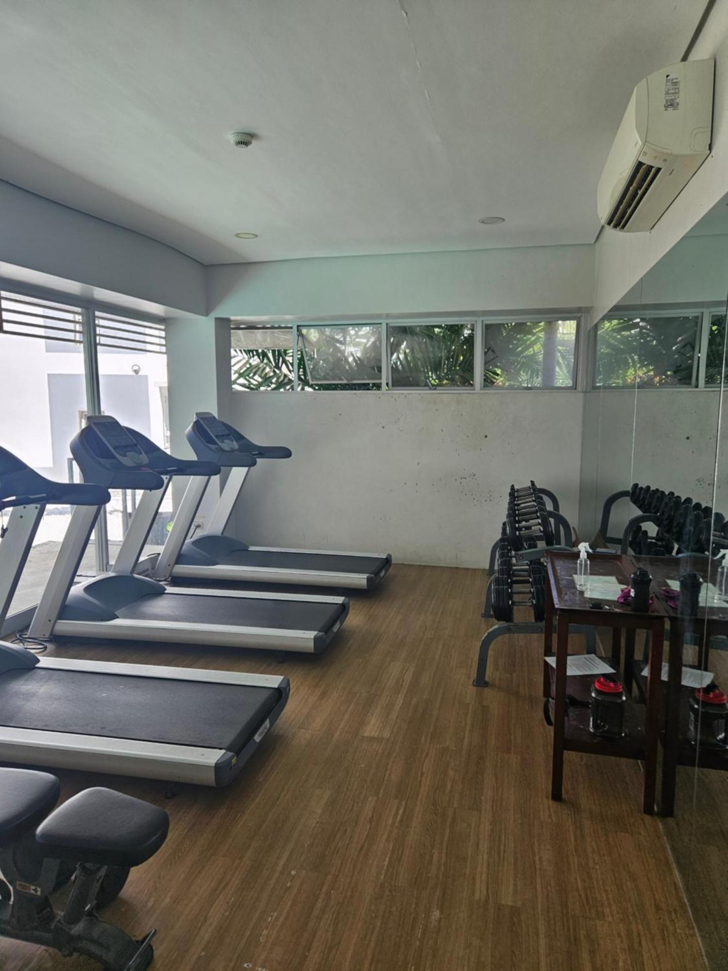 2-Bedroom Boutique City Condo - Newly Renovated! سيبو المظهر الخارجي الصورة